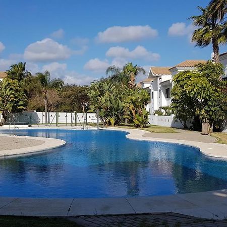 A Golf & Beach Chez Pascale Et Alain Alcaidesa Exterior photo