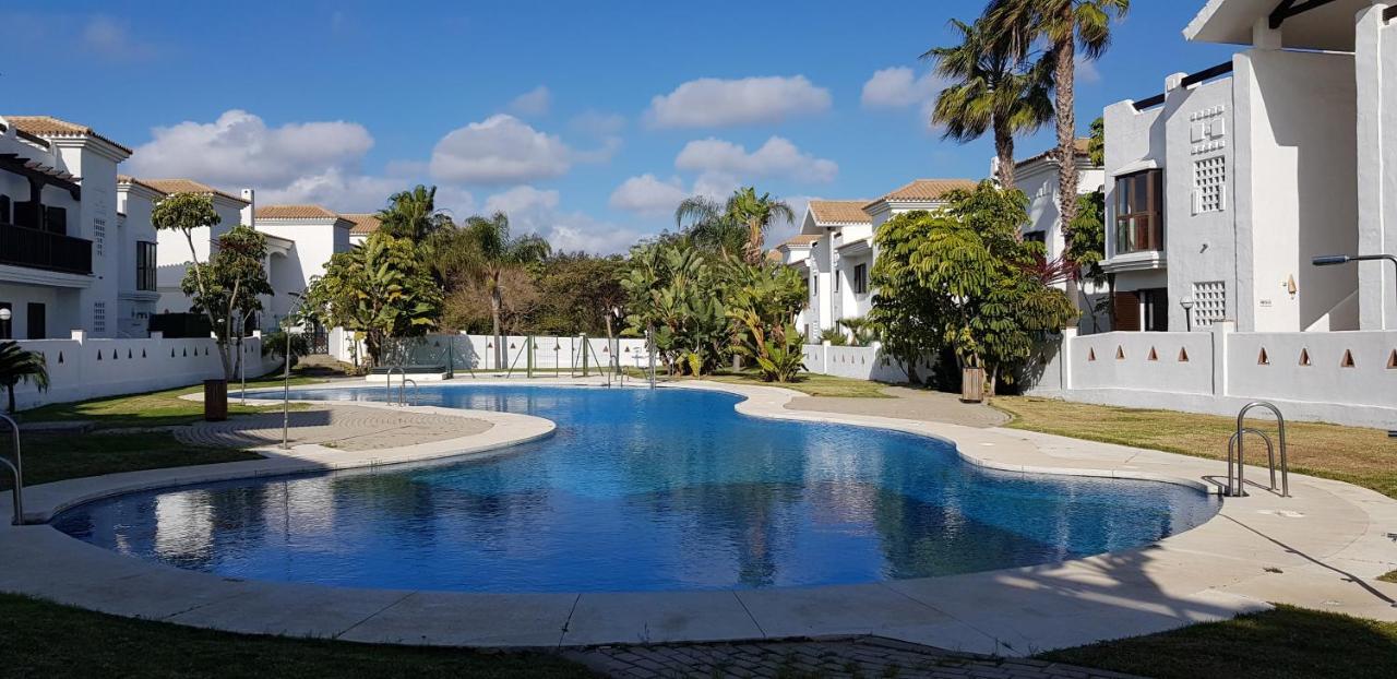 A Golf & Beach Chez Pascale Et Alain Alcaidesa Exterior photo